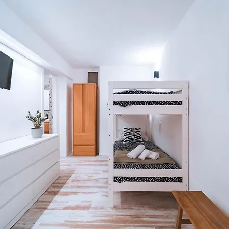 Luxuryresidence Portofino Vistamare&piscina Apartment *